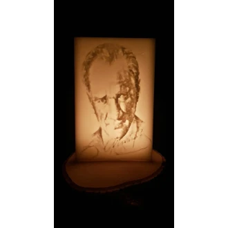 Atatürk İmzali İçi̇ Boş Mum 13 Cm X 14 Cm X 22 Cm