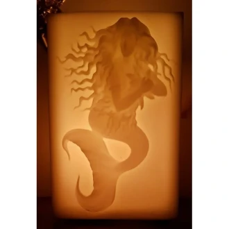 Deni̇z Kizi İçi̇ Boş Mum 17.5 Cm X 19 Cm X 30 Cm