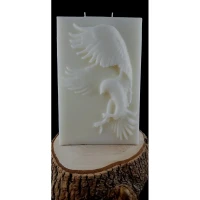 Kartal Desenli̇ Mum 8 Cm X 14 Cm X 22 Cm